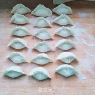 Make Spicy sour dumplings step 3