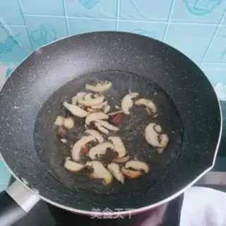 Make Soup of mushrooms step 9
