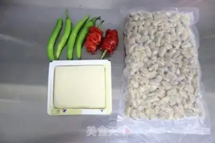Make Spicy clams and tofu step 0