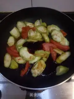 Make Tomato silk fried eggs step 2