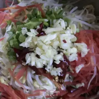 Make Low-fat bean sprouts step 5
