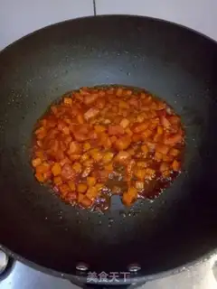 Make Tomato spinach soup step 1