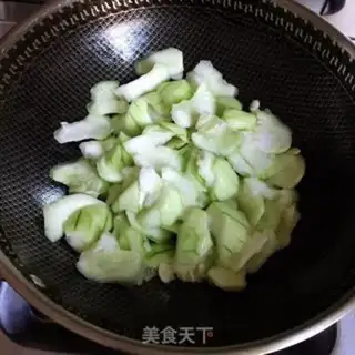 Make Fried eggs, mucus step 2
