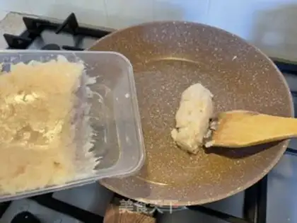 Make Fish skated eggs step 1
