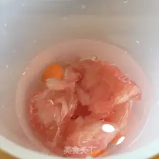 Make Carrot grapefruit juice step 1