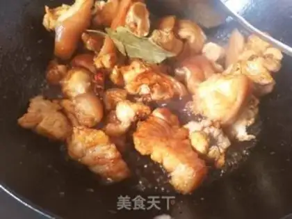 Make Sweet pig hoof stew step 5