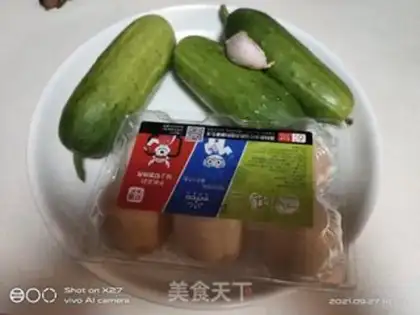 Make Eggs and fruit cucumber step 0