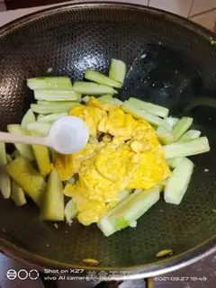 Make Eggs and fruit cucumber step 6