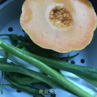 Make Pumpkin pack step 1