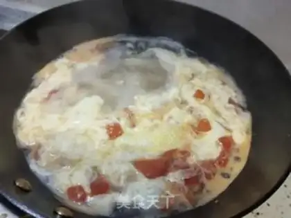 Make Tomato shrimp egg soup step 10