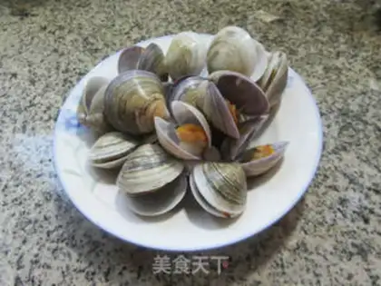Make ♪ Round clams and curry ♪ step 1