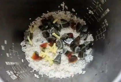 Make Porridge onions and eggs step 3