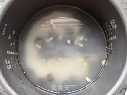 Make Porridge onions and eggs step 4