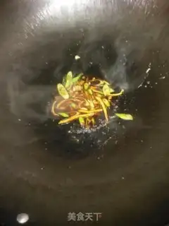 Make Garlic mushroom fried eggs step 8