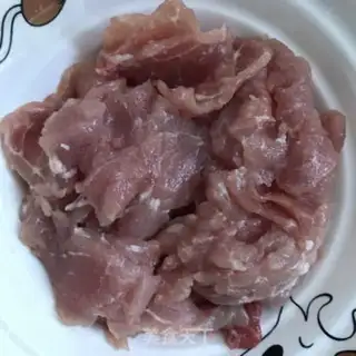 Make Onion fried spinal meat step 0