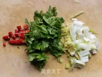 Make Spicy soup step 1