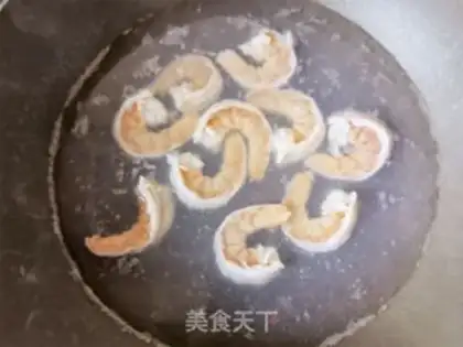 Make Garlic sauce and shrimp step 4