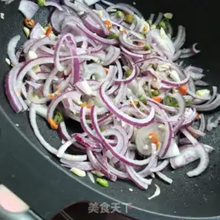 Make Onion fried spinal meat step 6