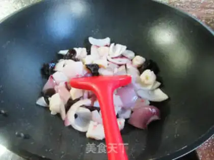 Make Black-mud shrimp-flavored onions step 4
