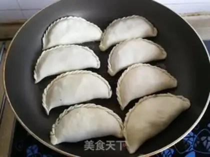 Make radish egg box step 10