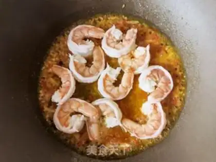 Make Garlic sauce and shrimp step 10
