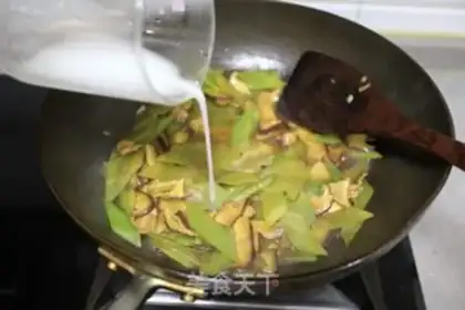 Make Fried mushrooms step 6