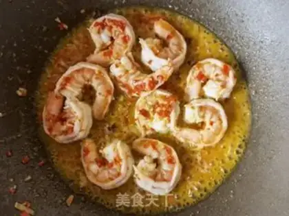 Make Garlic sauce and shrimp step 12