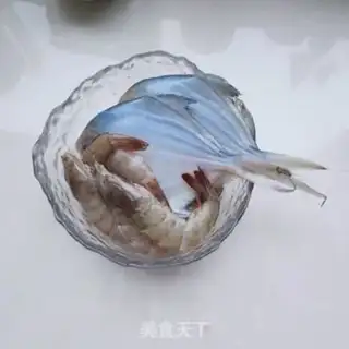 Make A bowl of shrimp step 0