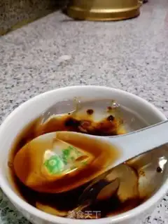 Make Red sugar ice powder step 1