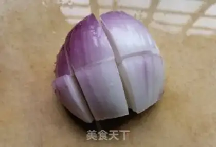 Make Onion wood and sea cucumber step 0