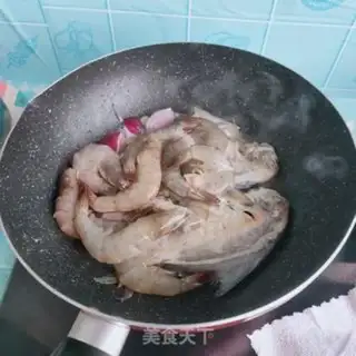 Make A bowl of shrimp step 6