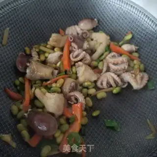 Make Chicken claws, octopus, beans step 21