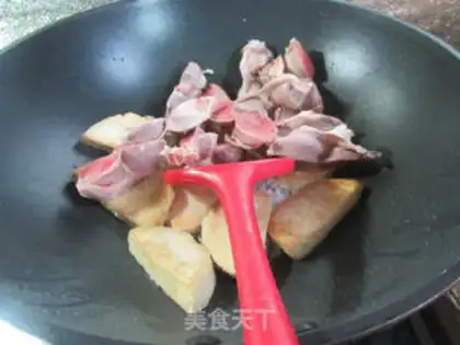 Make A sour chicken with ducks step 4
