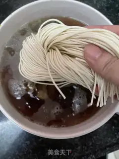 Make Moose mushroom ribs soup noodles step 4