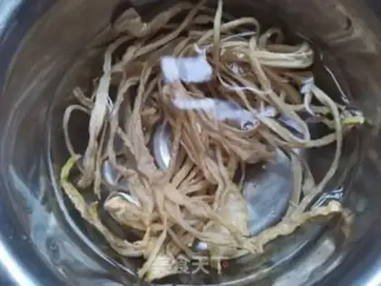 Make radish gravy step 0