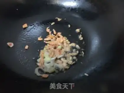 Make Tomato egg paste step 2