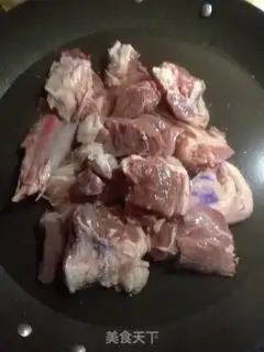 Make Roach and lamb stew step 1