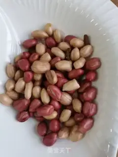 Make Meat and peanuts and beans step 0