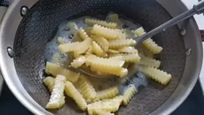 Make Spicy hyena potatoes step 4