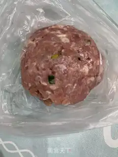 Make Four seasons of bean fried meat step 0