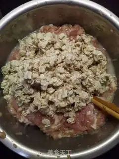 Make Fried oat pork balls step 3