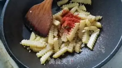 Make Spicy hyena potatoes step 8