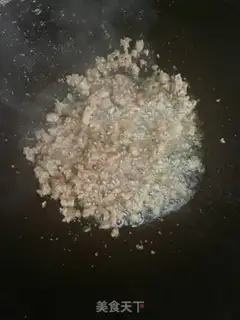 Make Four seasons of bean fried meat step 3