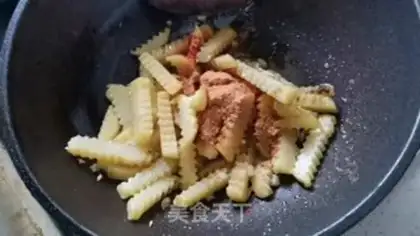 Make Spicy hyena potatoes step 9