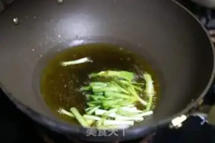 Make Crab noodles step 0