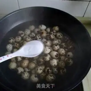 Make Five quail eggs step 1