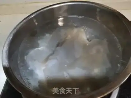Make Sour buns of powder step 1