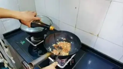 Make Egg and ham and crackers step 4