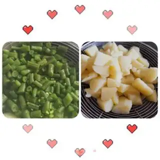 Make Soy sauce with potatoes and beans step 2