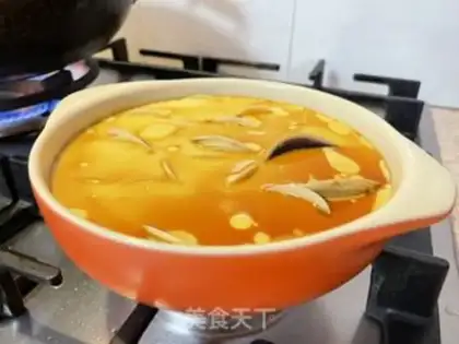 Make Cracking eggs step 5